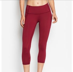 Knockout high rise capris